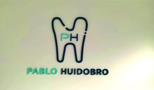 Clínica Dental Pablo Huidobro Peñaranda de Bracamonte, Salamanca